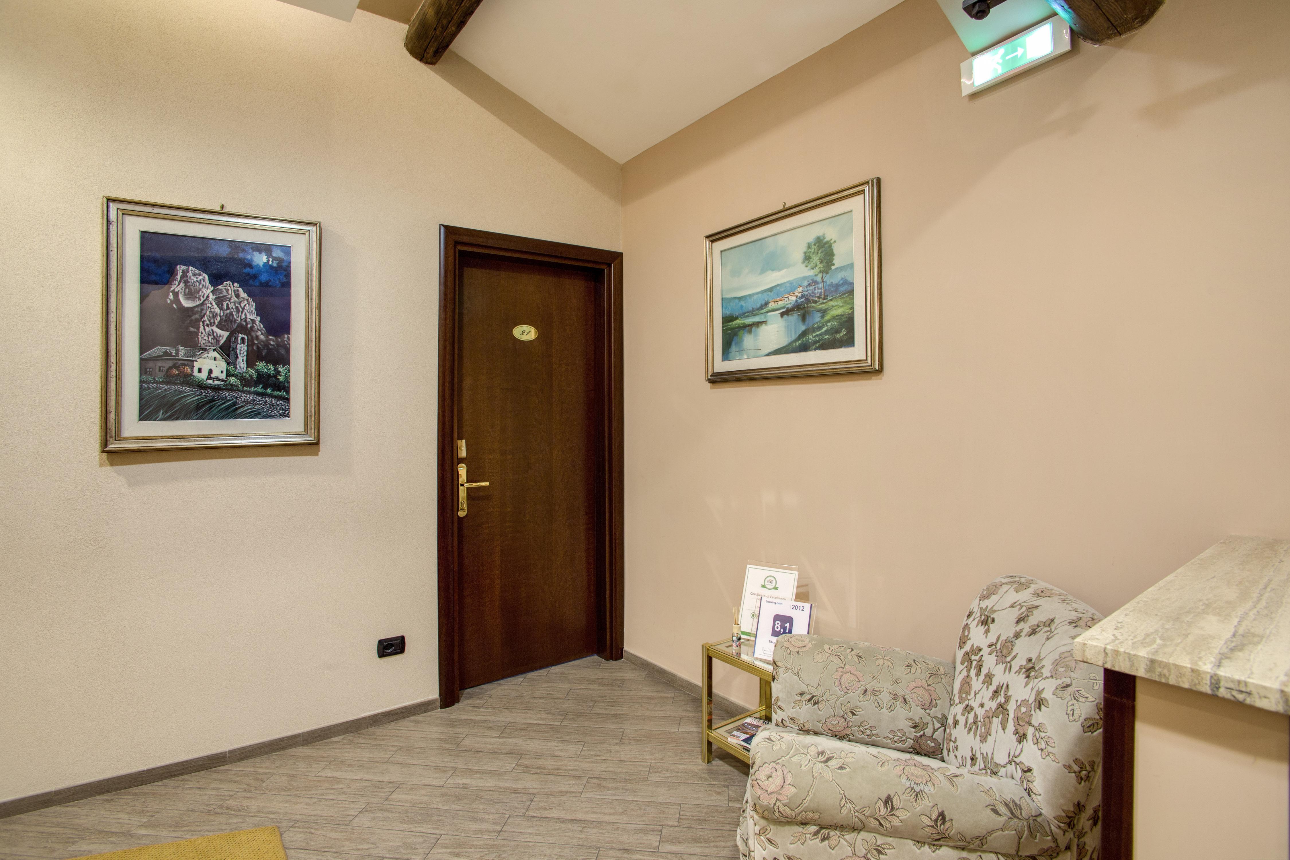 Hotel Roma Tiburtina Metro Екстер'єр фото