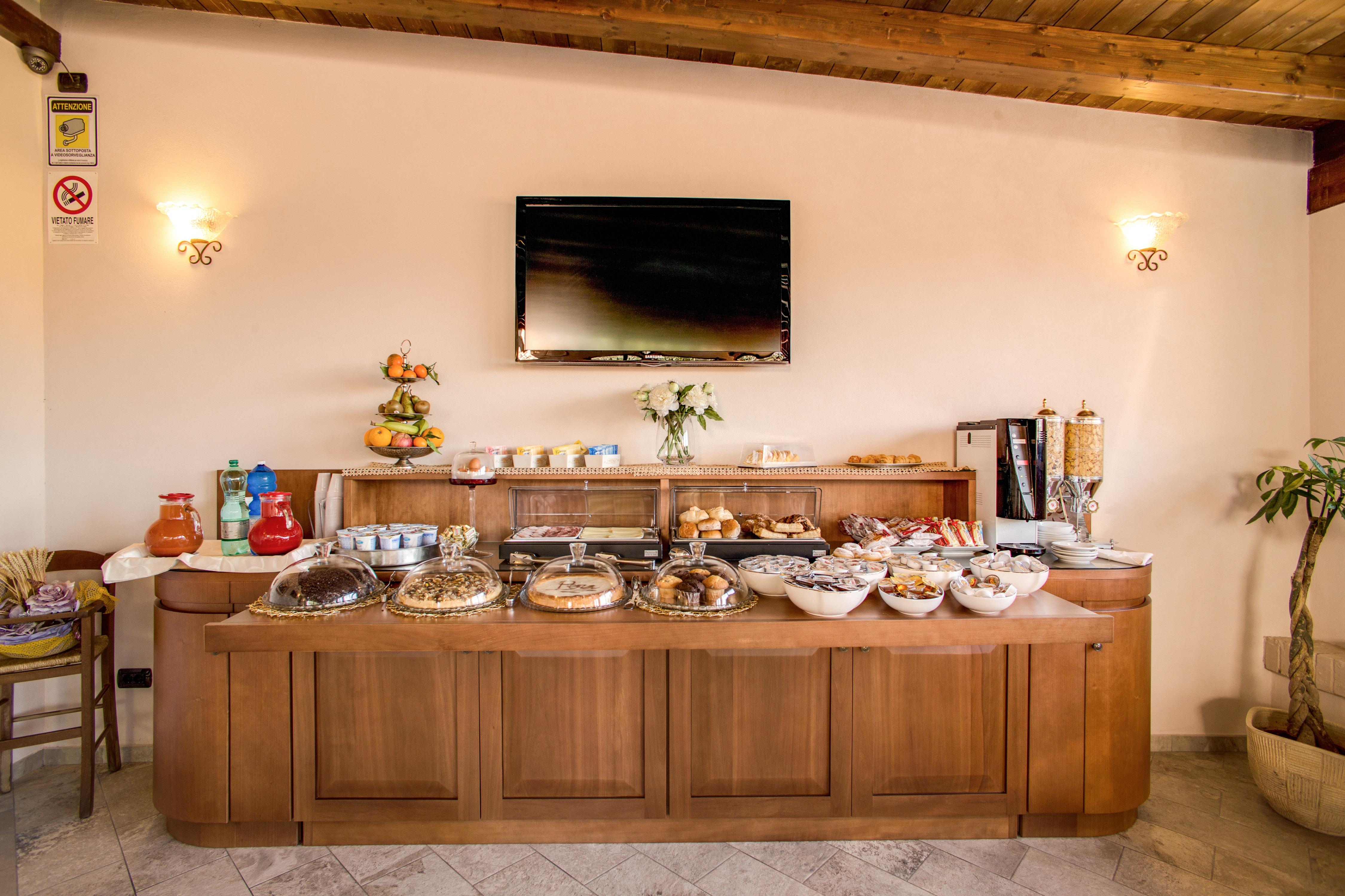 Hotel Roma Tiburtina Metro Екстер'єр фото