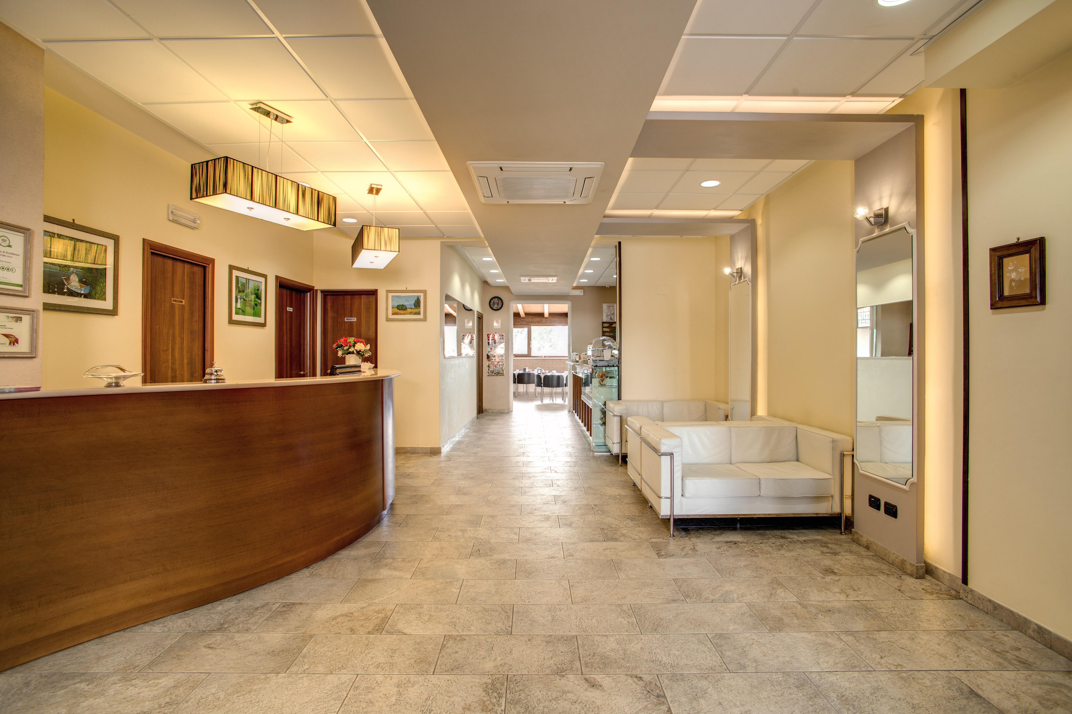 Hotel Roma Tiburtina Metro Екстер'єр фото