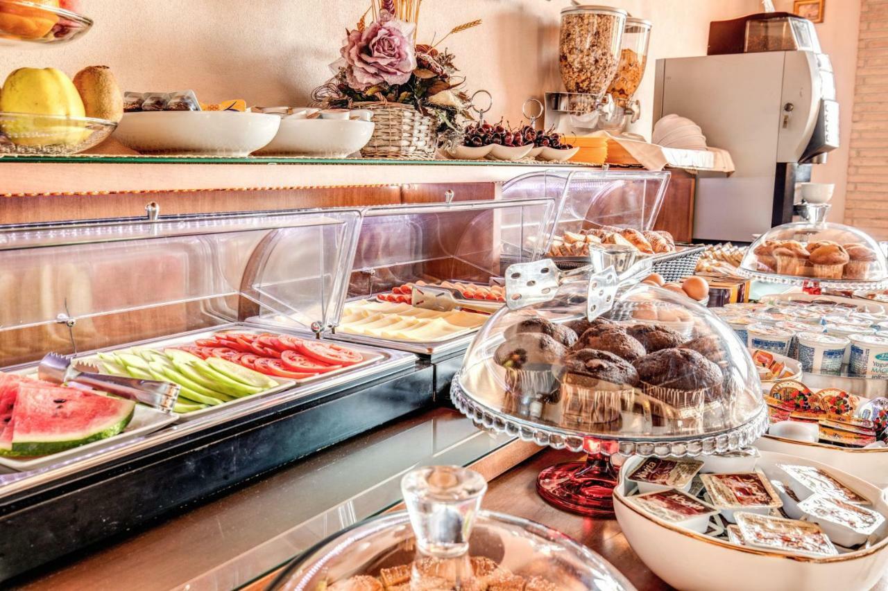 Hotel Roma Tiburtina Metro Екстер'єр фото